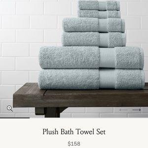 New in plastic Boll and Branch Bath Towel Set (2 of each towel)